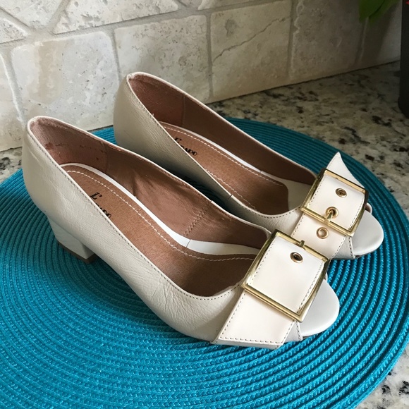 Laura prado Shoes - Vintage Laura Prado size 34